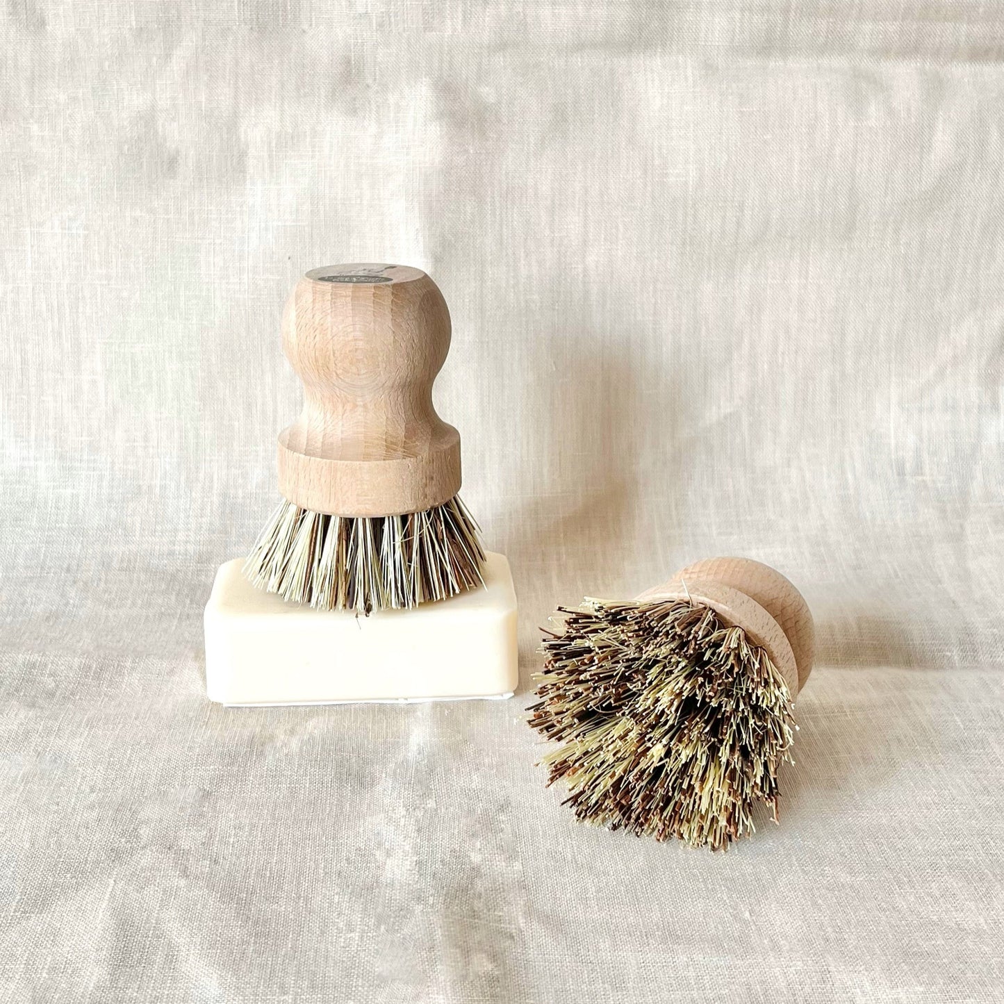 Brosse casserole - Bois de hêtre et fibres naturelles