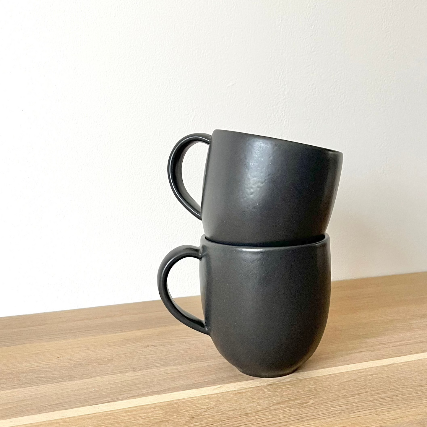 Tasse "Omi" Noir - Grès fin